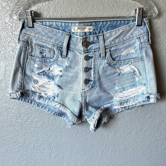 Abercrombie and Fitch distressed flipped raw hem denim shorts - Picture 1 of 7